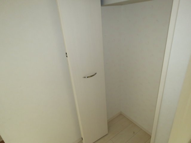 小ヶ谷貸家の収納
