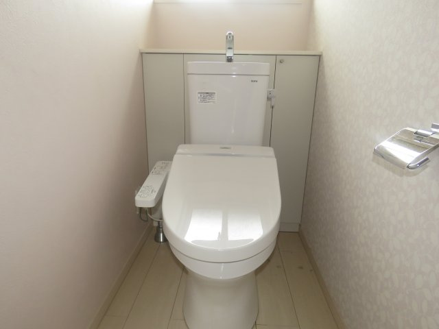 小ヶ谷貸家のトイレ
