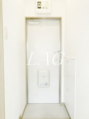 【玄関】 | ビュー市川 | 玄関です。