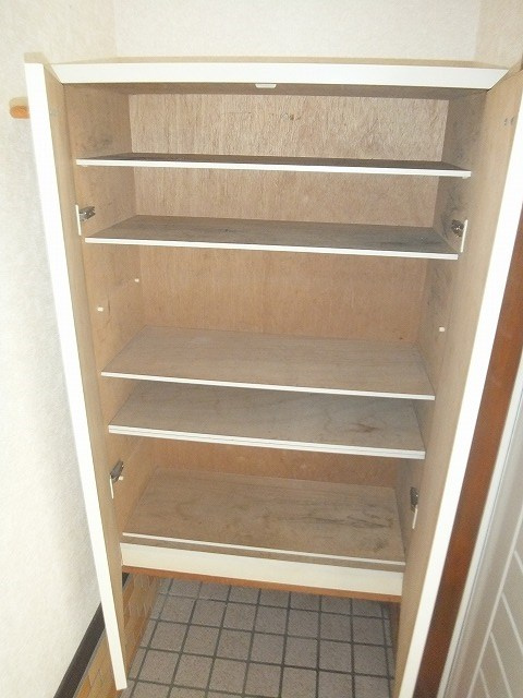 町田市小山町のタウンの玄関