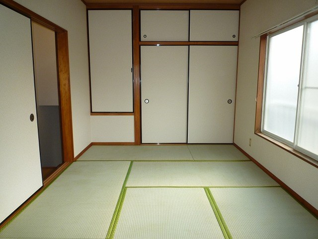 町田市小山町のタウンの寝室