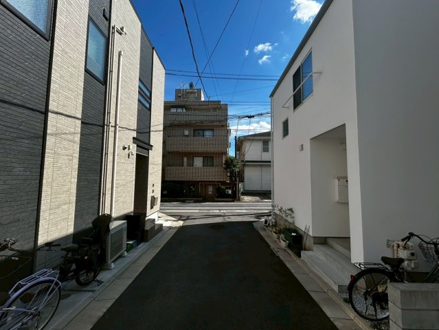 豊島区南長崎2丁目　中古戸建の前面道路含む現地写真|現地写真