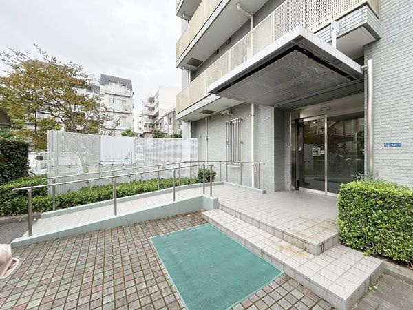 住吉パーク・ホームズのエントランス|住吉パーク・ホームズ：ペット飼育可能なマンションです！