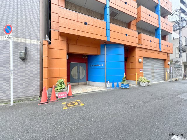 ルパピヨン2のエントランス