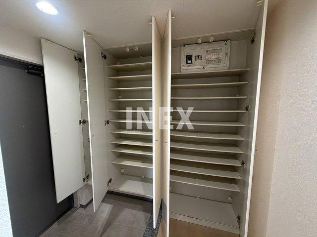 横浜市鶴見区豊岡町の賃貸マンションの収納