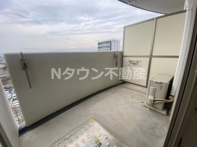【バルコニー】 | ロイヤルピジョンライズ | 落ち着いた時間を過ごせるバルコニーです