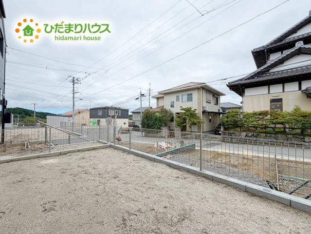 いわき市常磐上湯長谷町第3　新築戸建　1号棟の庭|周辺には高い建物がないため、お庭には太陽の光が降り注ぎます♪