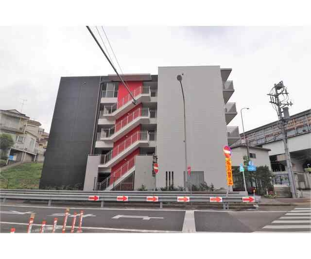 横浜市保土ケ谷区岡沢町の賃貸マンションの外観