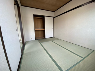 ハイツ金和田の和室