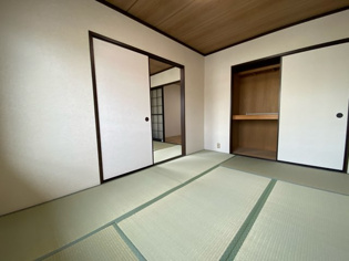 ハイツ金和田の和室