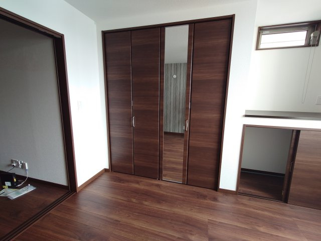 ナチュラルヴィレッジ住吉町A棟の洋室