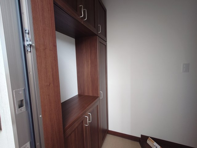 ナチュラルヴィレッジ住吉町A棟の玄関