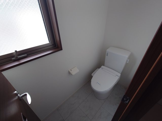 ナチュラルヴィレッジ住吉町A棟のトイレ