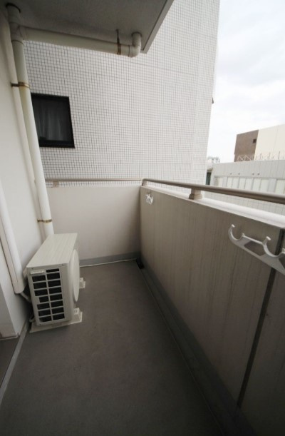 ドゥーエ浦安Ⅱ のバルコニー|他部屋参考写真