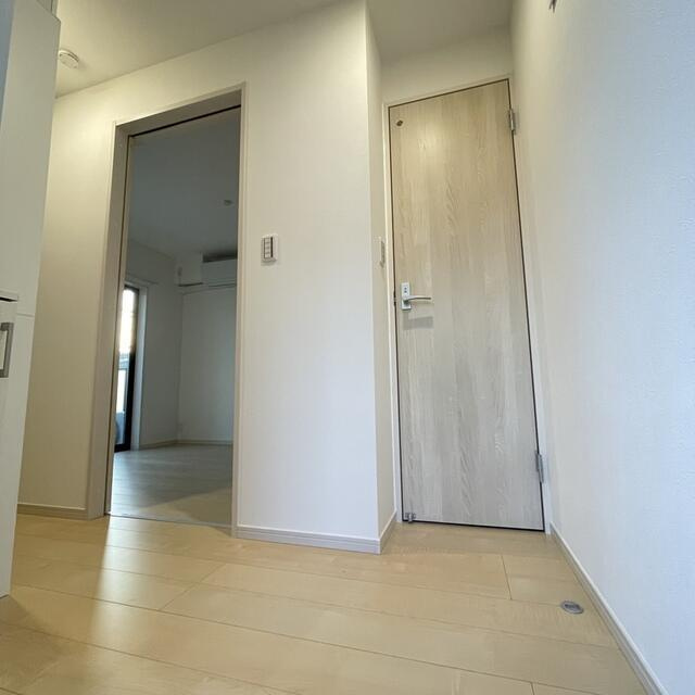 ＭＥＬＤＩＡ下丸子の内装|明るい室内です