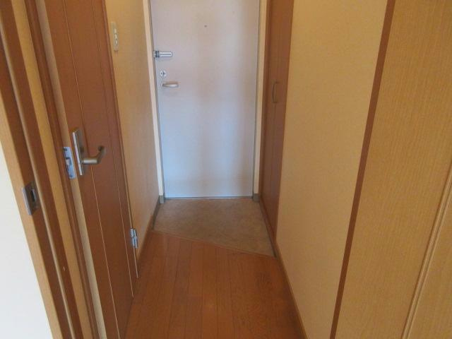 オルネ106 A･Bの玄関