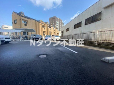 【駐車場】 | プライムローズ | 駐車場です