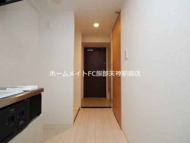 クレストコート難波サウスの玄関