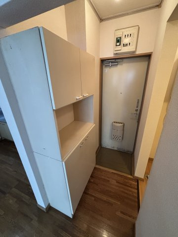 オパス原木の玄関