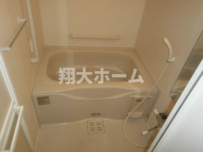 AREA385の浴室