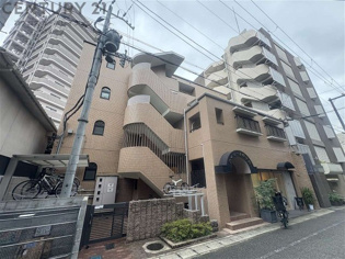 ハイコート甲子園の外観