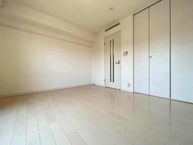 Ｂｅｌｌ　Ｗｏｏｄ　Ｊの寝室