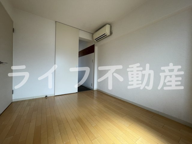 若草ハイツ　B棟の洋室|ゆったりした洋室です