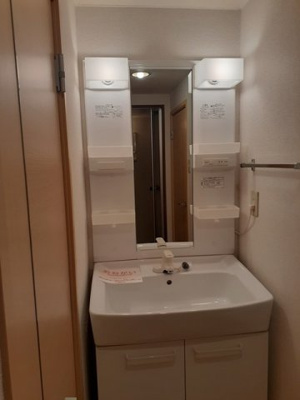 【洗面所】 | オーブリーメイプル楓 | 忙しい朝には欠かせない洗面所です