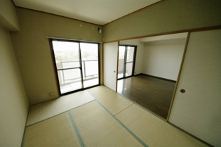 エンゼルハイツ東塚口の和室