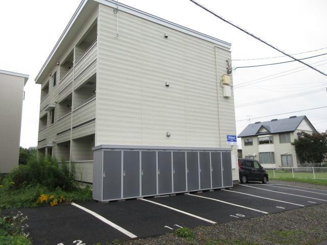 NOON EASTの外観
