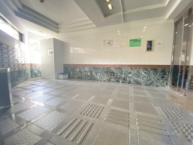 グランジュール南常盤台のロビー