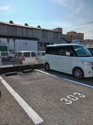 【駐車場】 | グレース吉田 | 駐車場があるので、車を買う予定の方も安心です
