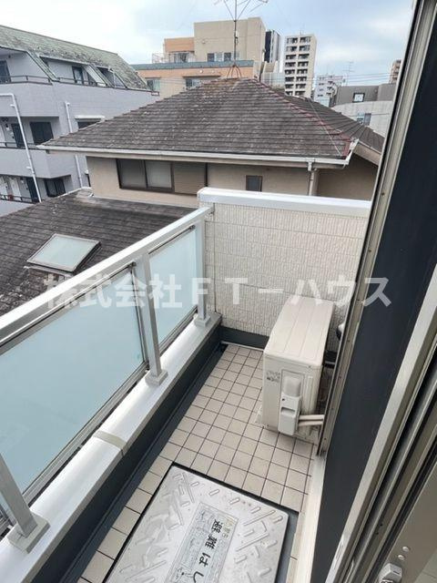 ローズパーク七番館のバルコニー