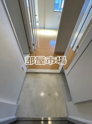 アールクレスト秋葉原の玄関
