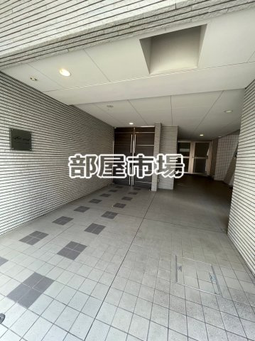 アールクレスト秋葉原のエントランス