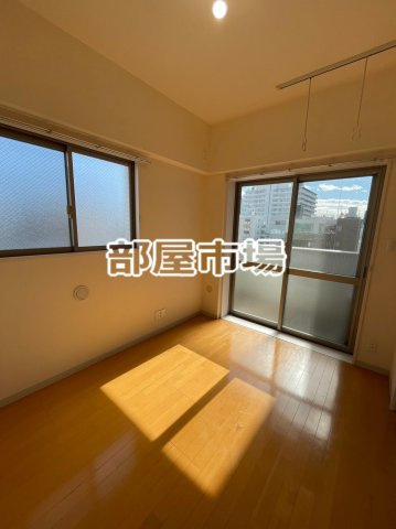 アールクレスト秋葉原の寝室