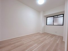 グラン・コート長楽寺の洋室