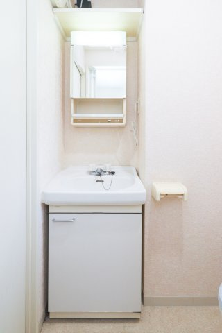 クレタ県庁前　11階の洗面所|別号室です。現状優先になります。