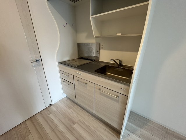 セレニテ神戸ミラクのキッチン|同物件別部屋写真