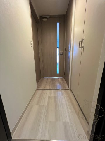 バウスフラッツ新大阪の玄関