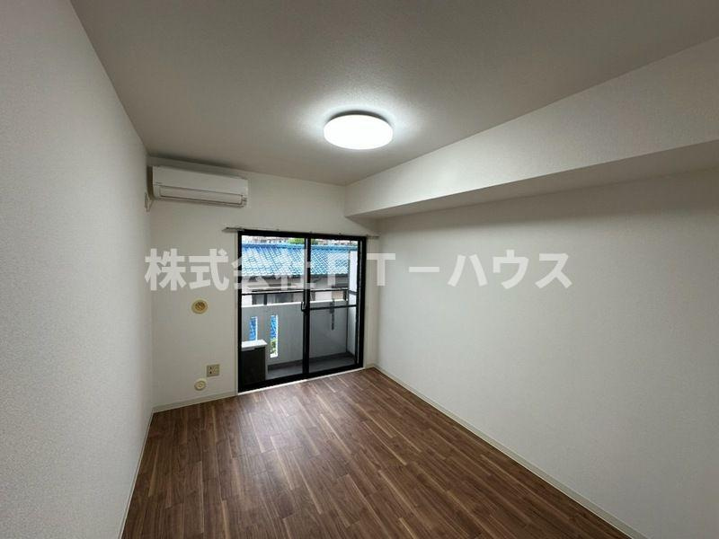 METEORIT弐番館の居間・リビング