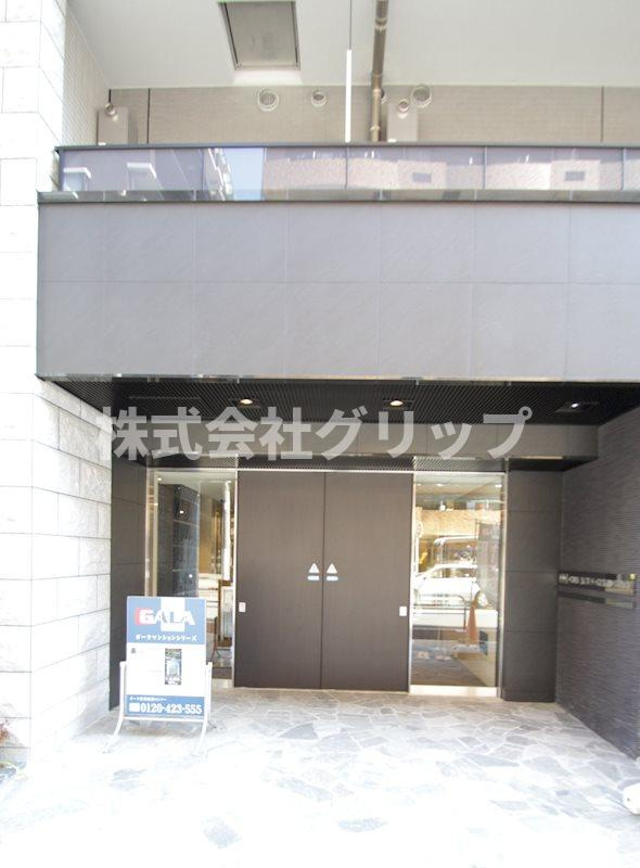 ガーラ新横浜グランドステージのエントランス
