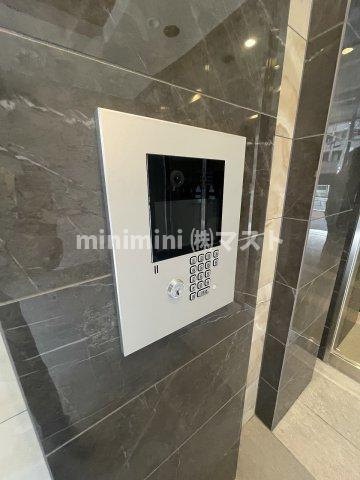 エスリード弁天町グランツのロビー