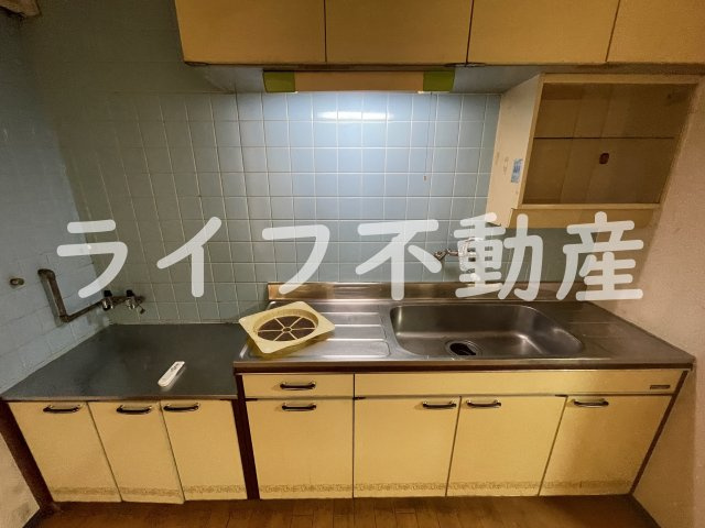 コーポ飯島のキッチン|お料理しやすいキッチンです
