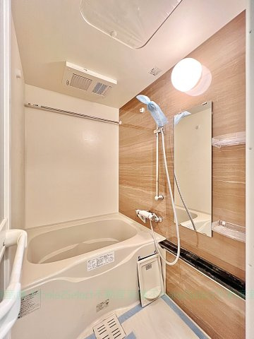 ファステート名古屋駅前アルティスの浴室