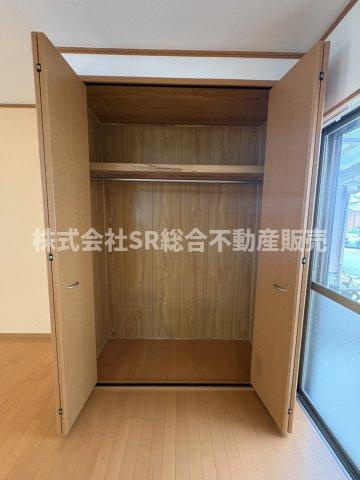 花園東町3丁目中古戸建の収納|全居室収納有なのも嬉しいポイントです！