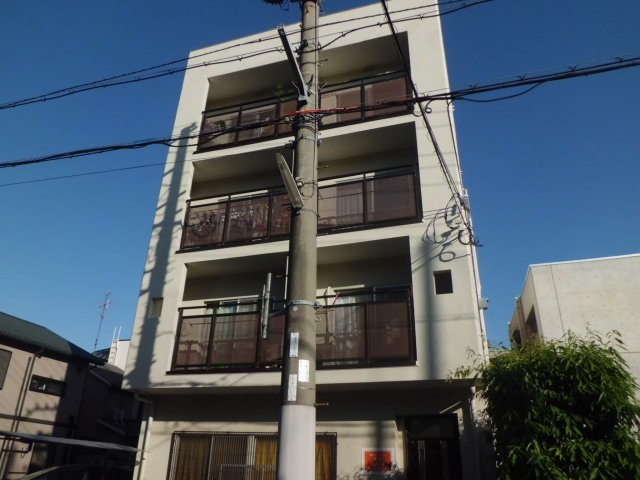 城村マンションの外観