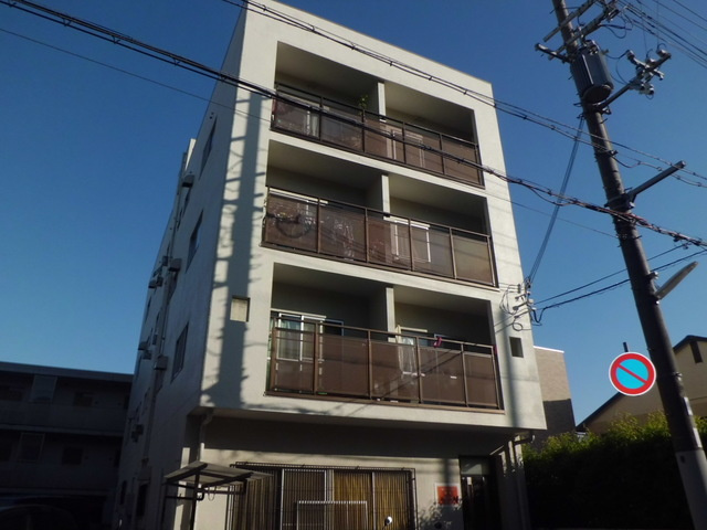 城村マンションの外観