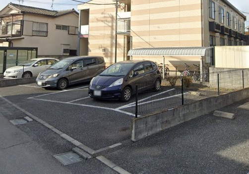 コーラルキシの駐車場