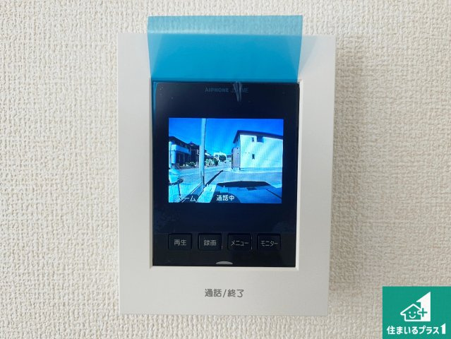 姫路市青山　第7期　新築一戸建ての防犯設備|カラーモニターインターホン！声だけでなく来訪者の姿や顔がモニターで確認できるので、小さなお子様がいらっしゃるご家庭でも安心できます！